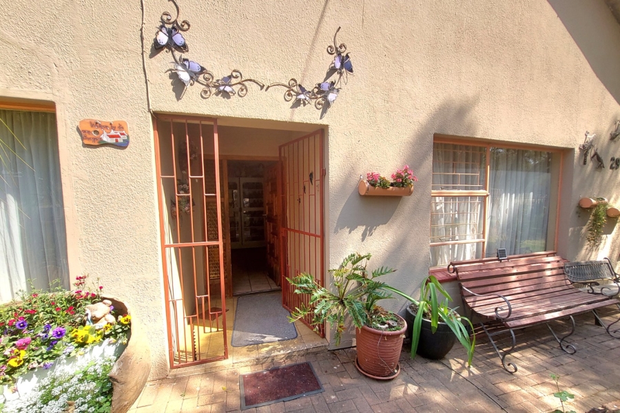 4 Bedroom Property for Sale in Elandsrand North West